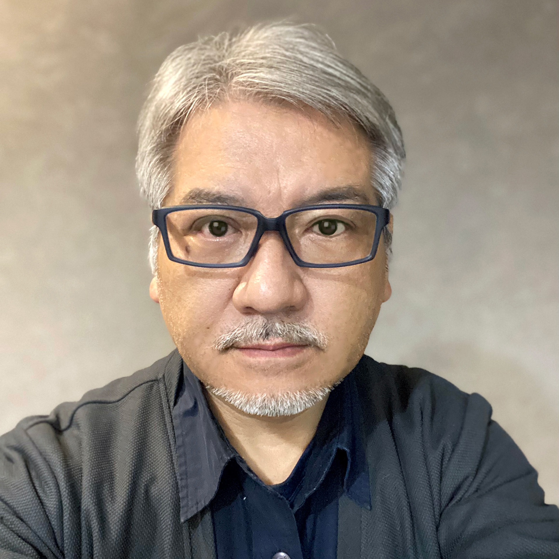石井　康介